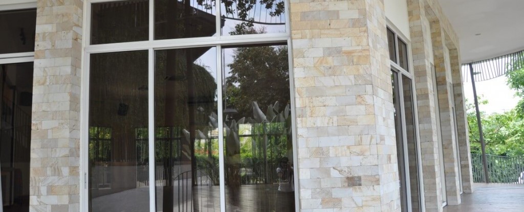 feature slider - home in stone